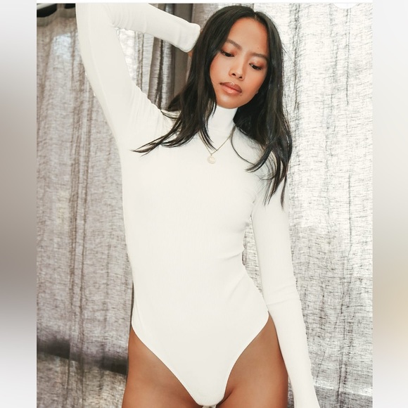 Lulus Tops - Lulus Ribbed Mock Neck Bodysuit